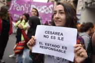Verdes y celestes le reclamaron al Gobierno por ordenar la cesárea