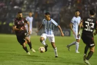 Atlético perdió por poco y sufre mucho