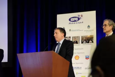 Dujovne aseguró en EEUU que la Argentina crecerá de manera sostenible en los próximos años