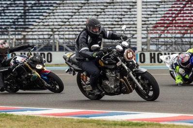 Sobre dos ruedas deberán ser regulares