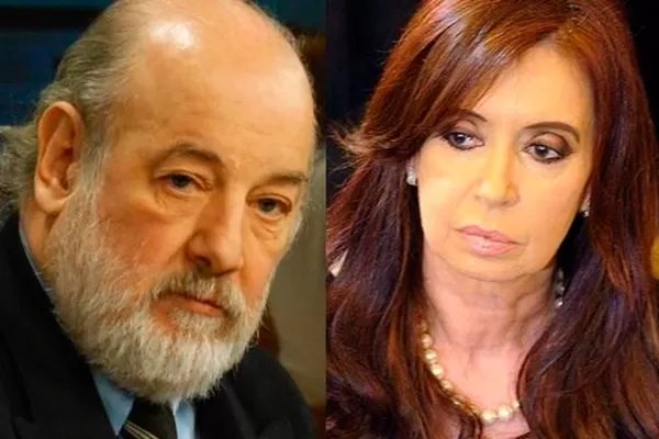 Procesan a Cristina por los documentos históricos que tenía en su poder