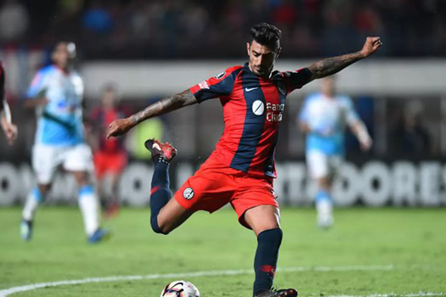 GOLEADOR. Román Martínez le dio el triunfo a San Lorenzo tras 15 partidos.