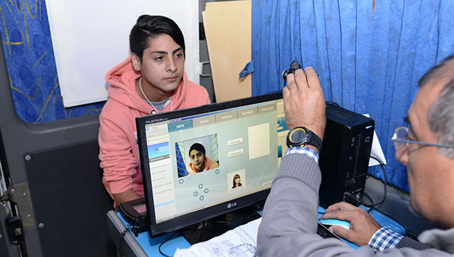 Amplían hasta los 18 años la edad para tramitar el primer DNI