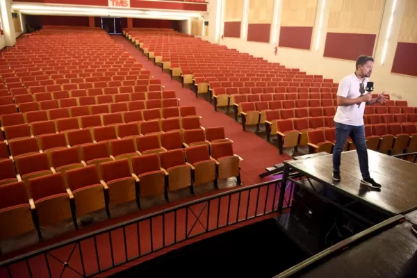 Taparán el foso, pero con el fin de ampliar el escenario del Mercedes Sosa