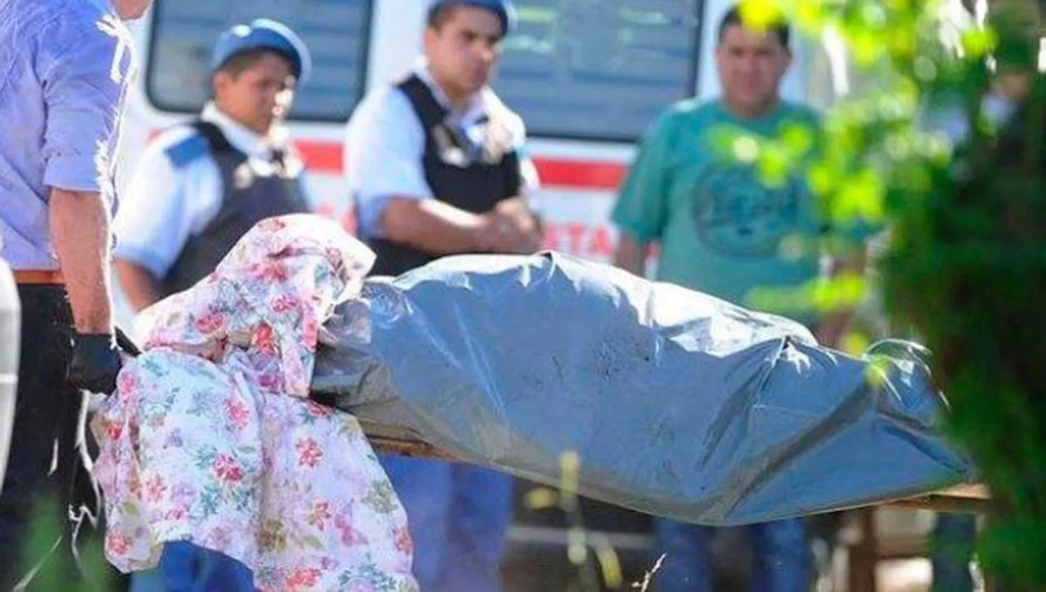 Los cuerpos de los abuelos estaban enterrados en el fondo de la vivienda de la calle Bucarest, en Florencio Varela.