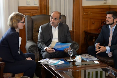 Manzur destacó las ventajas de contar con nuevas rutas aéreas