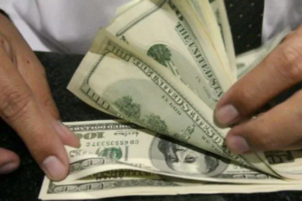 Tras el plan de subastas acordado con el FMI, el dólar perforó los $ 42