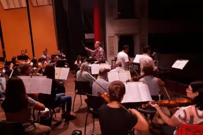 La Sinfónica de la UNT revive a Mozart y a Mendelssohn