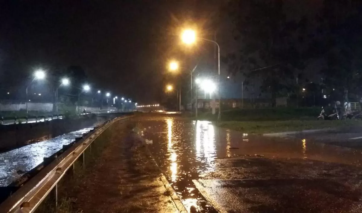 La Provincia y la Capital se cruzan culpas por la crecida