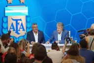 La AFA puso la firma y el fútbol femenino es profesional