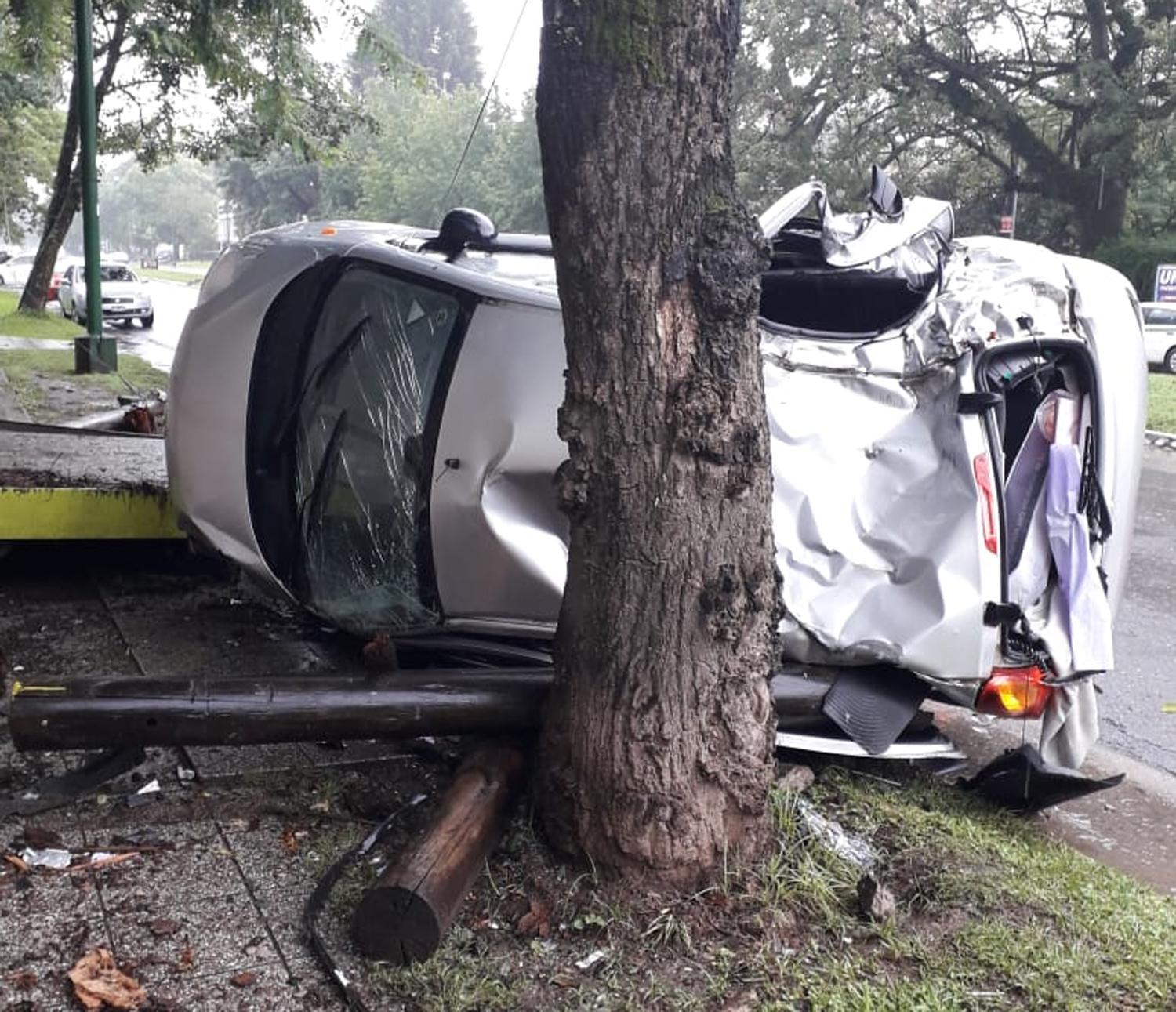 CHOQUE Y VUELCO. Ocurrió en Aconquija al 900.