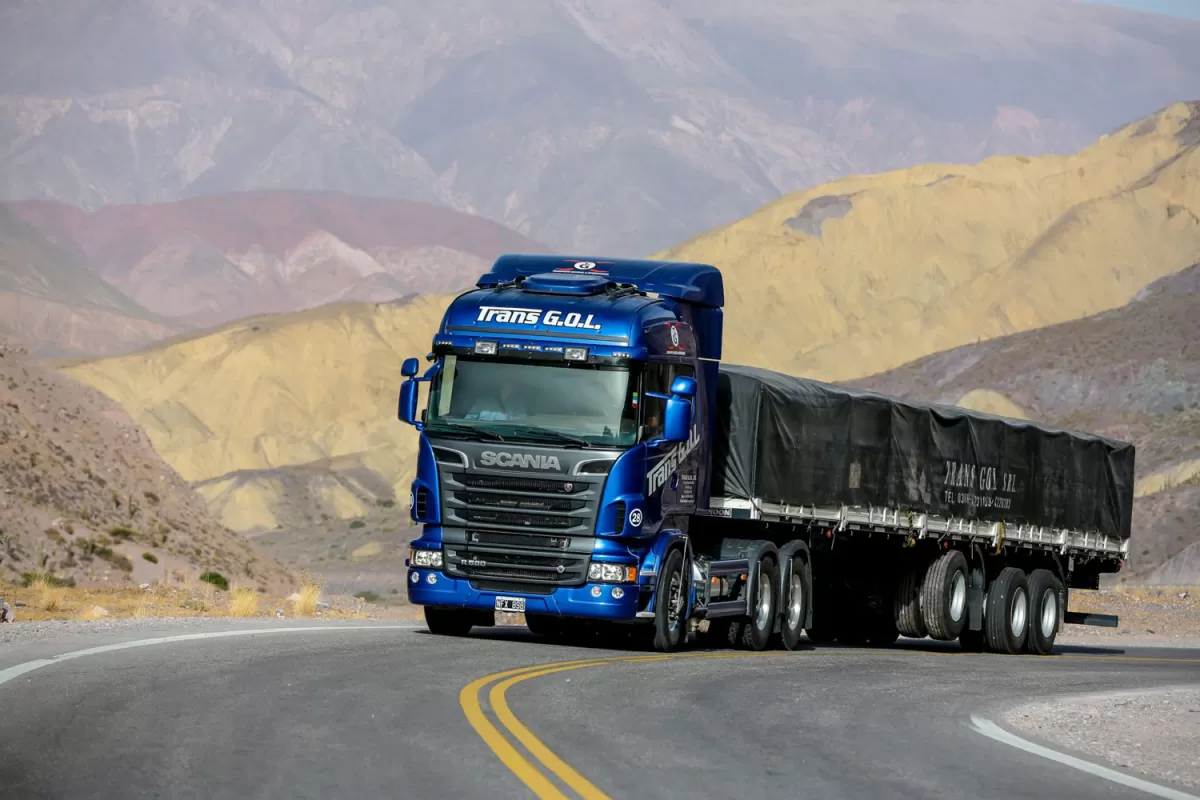 POR TODA ARGENTINA. El servicio de cargas creado por Aguilar llega a diversos puntos del país. TIEMPO TRUCKS