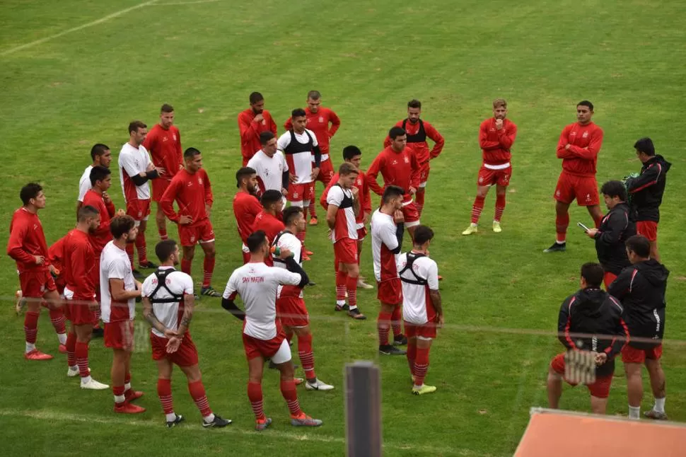 IMPORTANTE. El rol de Caruso fue clave: miró hacia abajo y decidió subir a los futbolistas en los que vio condiciones. la gaceta / foto de Ines Quinteros Orio 