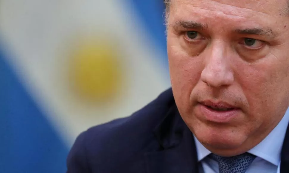 ACLARACIÓN. Dujovne dijo que con las licitaciones oficiales en la plaza del dólar no se busca alterar el tipo de cambio. REUTERS