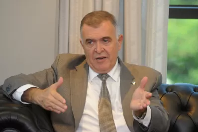 La Nación adeuda unos $ 120 millones para el transporte en Tucumán, reprochó Jaldo