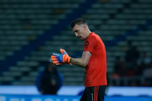 Sufre River: Armani abandonó la práctica y no atajará ante Alianza