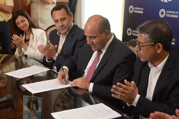 Los trabajadores del Subsidio de Salud tendrán un aumento salarial del 25%, con cláusula gatillo