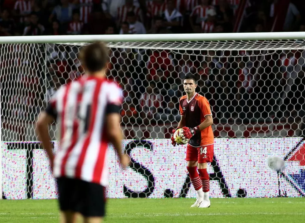 CONTINUIDAD. Fernández llegó a San Martín a principios de año. Debutó contra Agropecuario, por la Copa Argentina, y fue titular los últimos dos partidos por la Superliga: ante Estudiantes y ante San Lorenzo. foto de maria silvia granara