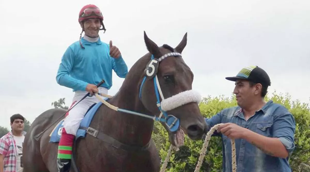 VA POR MÁS. El jinete Rubén Camos Quintana confía plenamente en Snow Lion. FOTO DE PATRICIO VIDELA