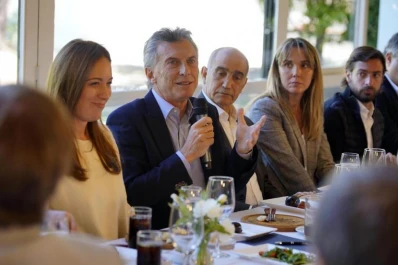 Si no persiste el plan, el país “se cae del planeta”, dice Macri