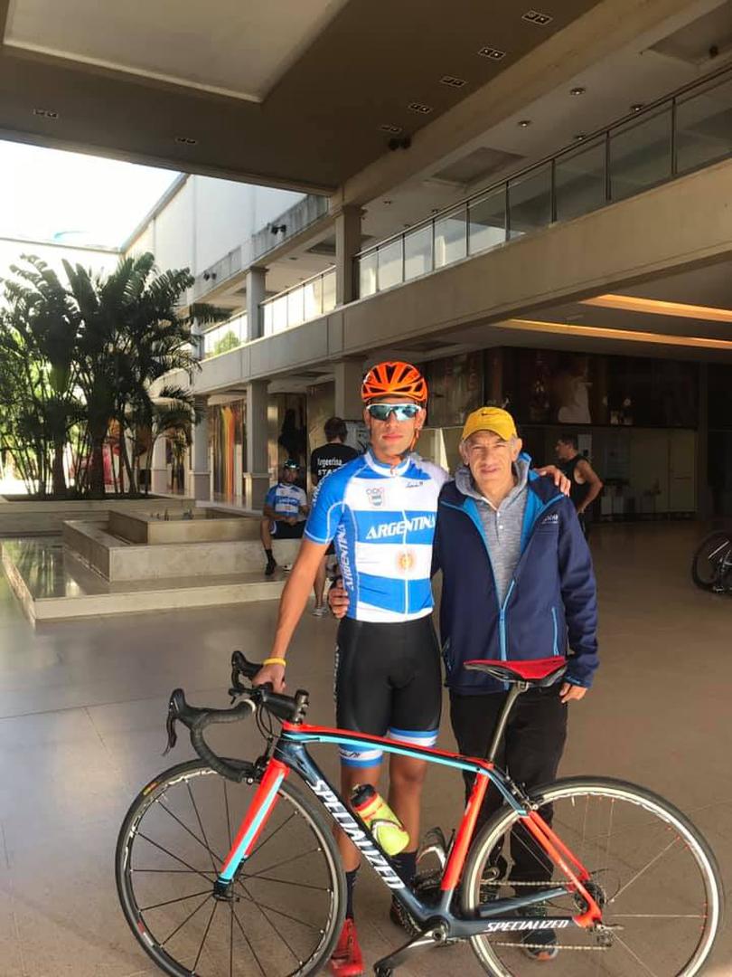 REFERENTE. “Zaquito” cuenta con el apoyo y los consejos de su padre.  