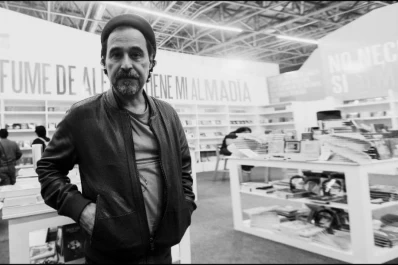 Un coctel hecho de sueños y política