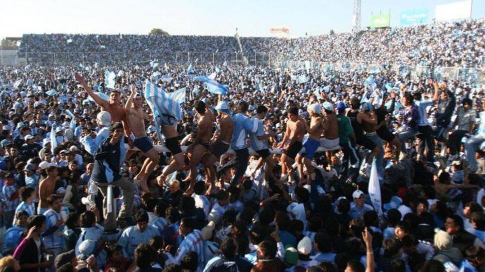 INOLVIDABLE. Para Jorge Raúl Solari, uno de los hechos más emocionantes que vivió en su vida deportiva fue aquel recordado ascenso de 2008 a la B Nacional.