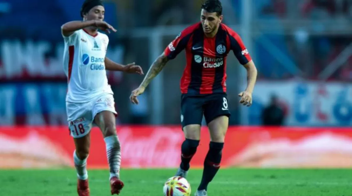 PARIDAD. En el partido más importante de la primera ronda, San Lorenzo y Huracán no se sacaron ventaja.