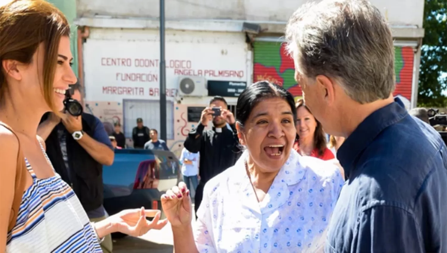 Margarita Barrientos, junto a Macri y a la primera dama, Juliana Awada.