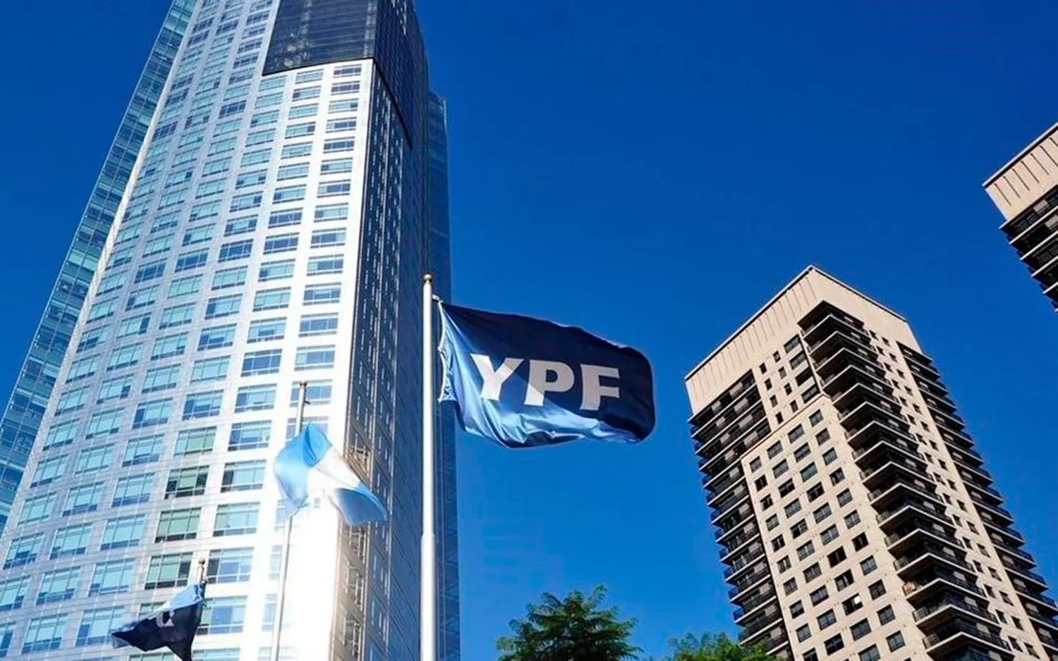 La justicia de Estados Unidos dejó firme un fallo contra Argentina por la expropiación de YPF