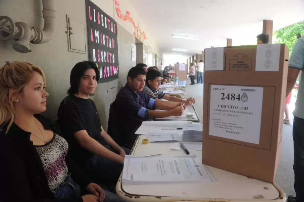 NUEVA NORMA. Los docentes serán las autoridades de mesa el 9 de junio. la gaceta / foto de Antonio Ferroni (archivo)