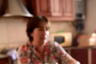 La médica que socorrió al ladrón divide aguas