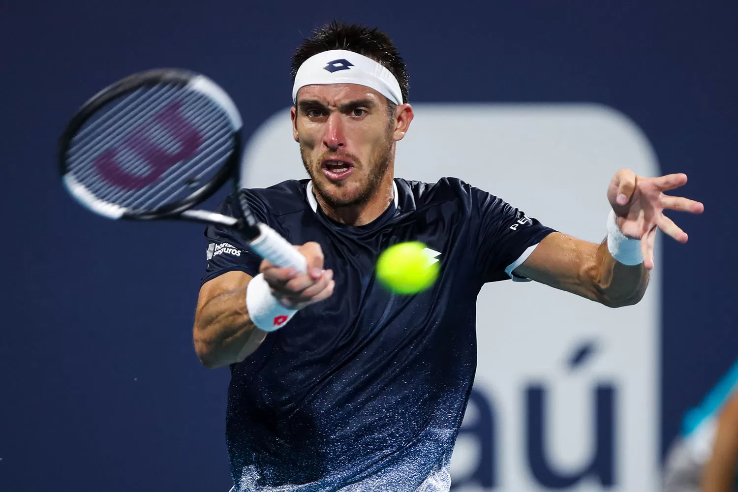 Leonardo Mayer se las verá con Thiem, uno de los adversarios más duros en arcilla. (REUTERS)