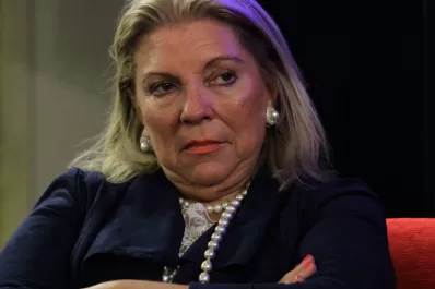 Carrió pide a los pobres que no voten más a los que se robaron el país