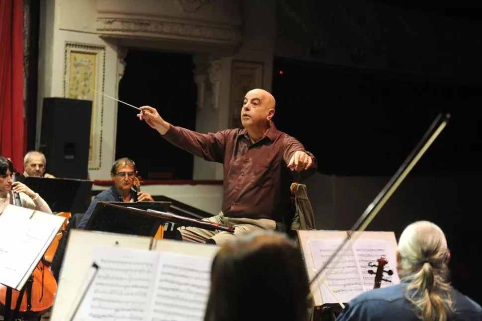  ORQUESTA SINFÓNICA DE LA UNT.-