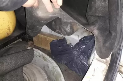 Hallaron marihuana en un auto y detuvieron a dos hombres