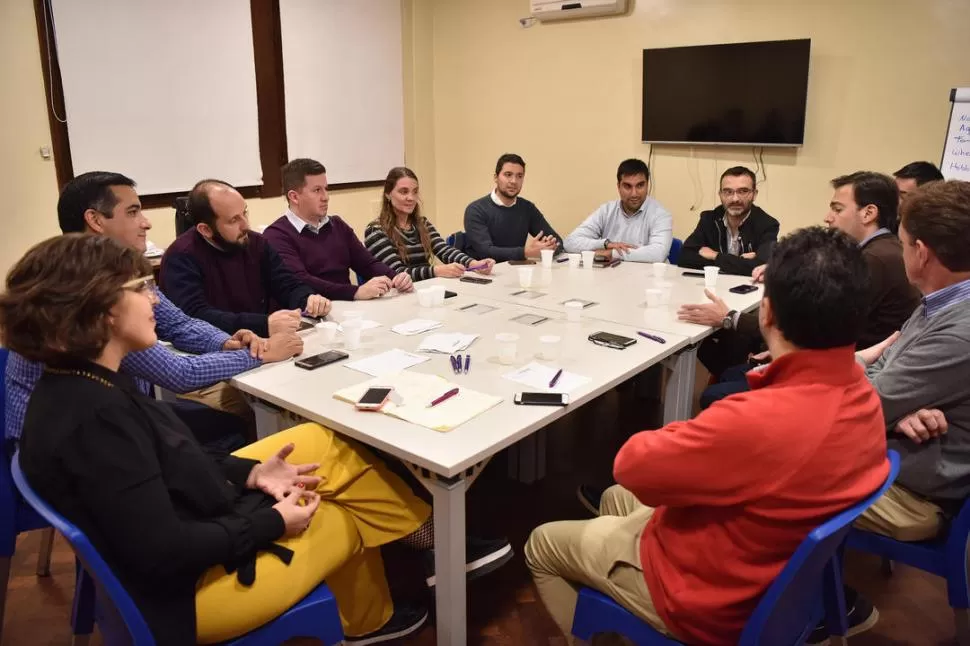 DELIBERACIONES. Los referentes buscan potenciar el e-commerce. la gaceta / foto de inés quinteros orio 