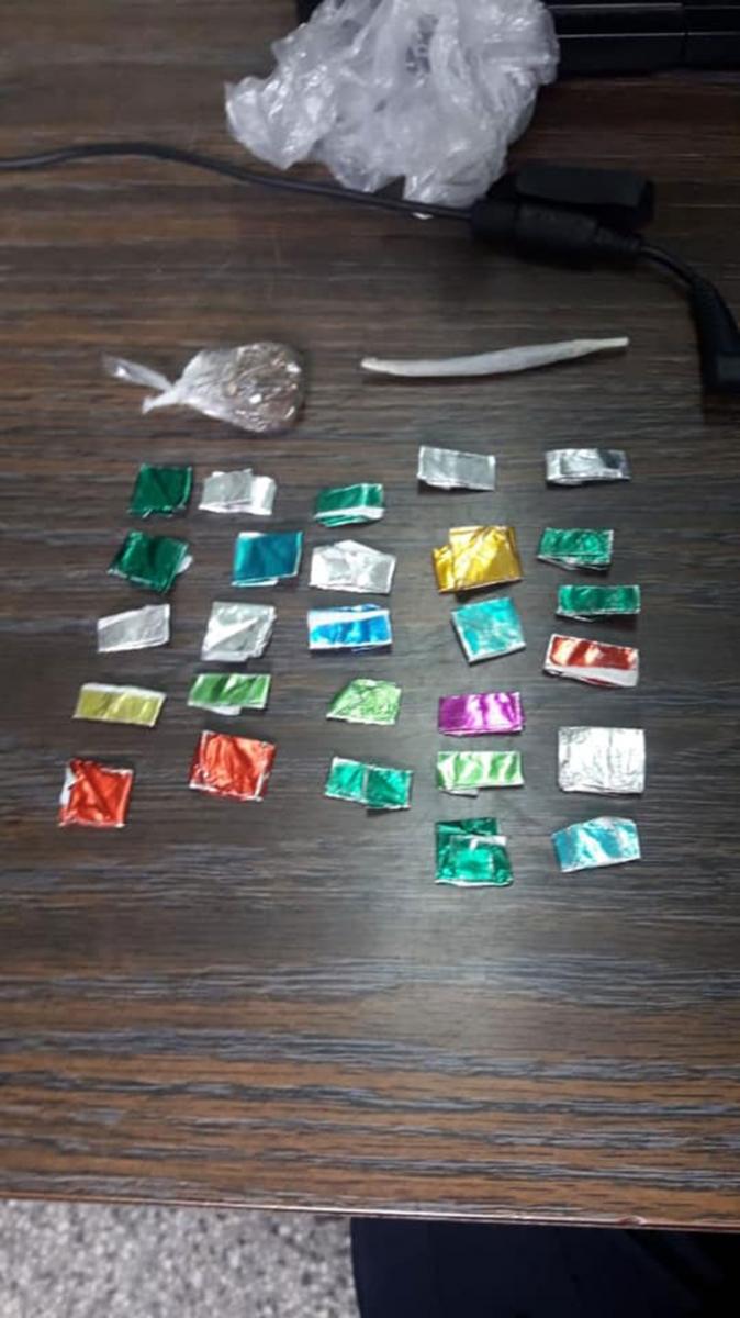 Droga, dinero, celulares y más: la policía incautó de todo durante el fin de semana