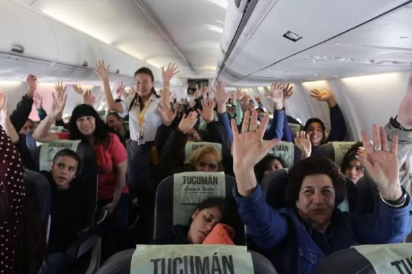 El viaje inaugural, reservado para pasajeros primerizos