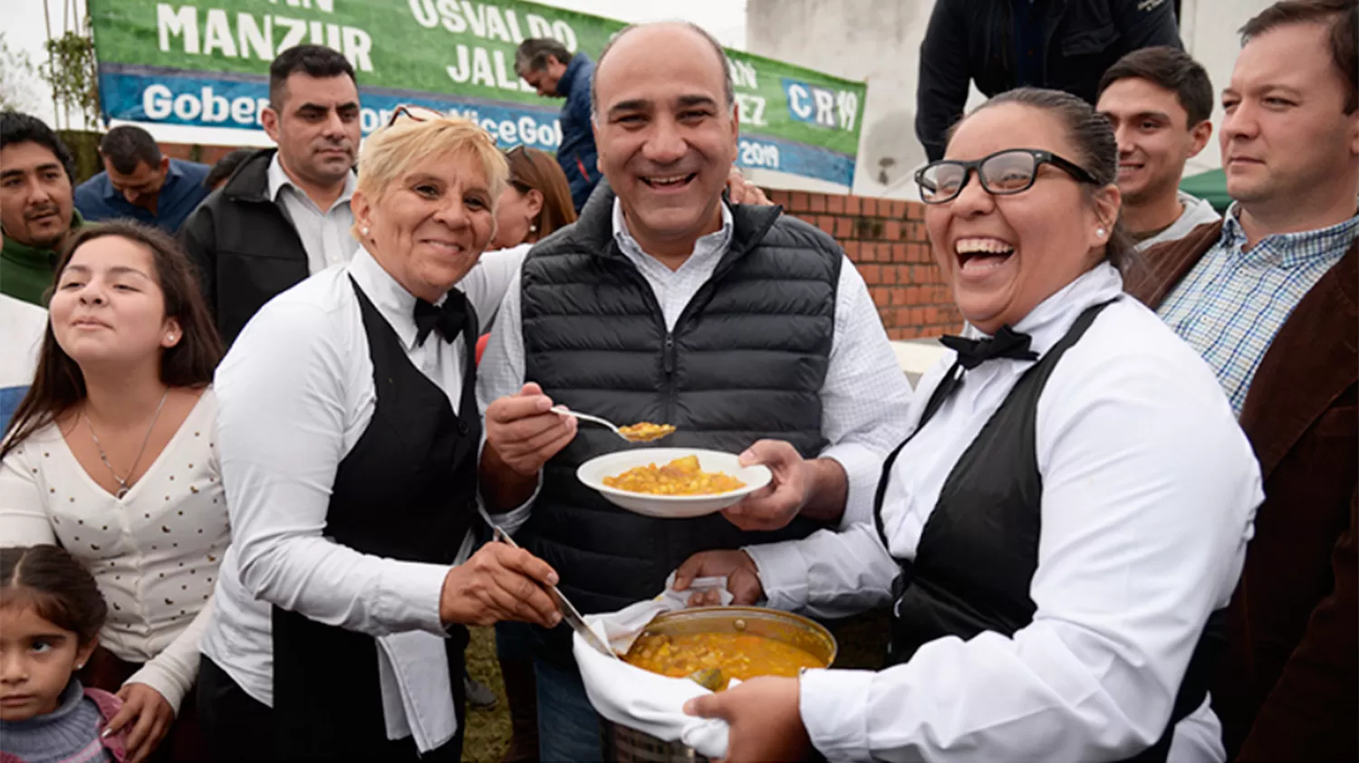 LOCRO DEL 1° DE MAYO. Manzur participó de varias celebraciones por el Día del Trabajador.