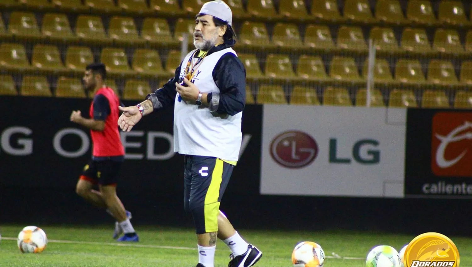 Diego Maradona, técnico de Dorados. (FOTO TOMADA DE TWITTER @Dorados)