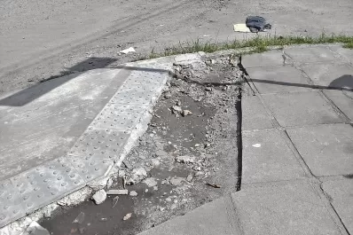 Trampa para discapacitados en la avenida Roca