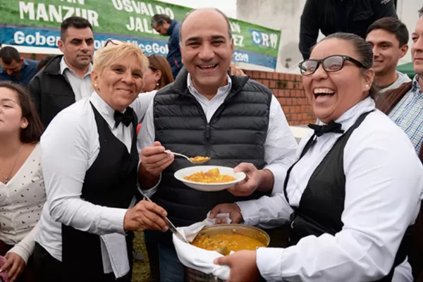 Vamos a sufrir los coletazos de una economía nacional equivocada, avisó Manzur