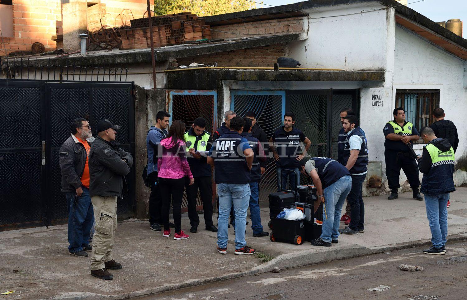 TRAGEDIA. Se le escapó un tiro y mató a su hermano.