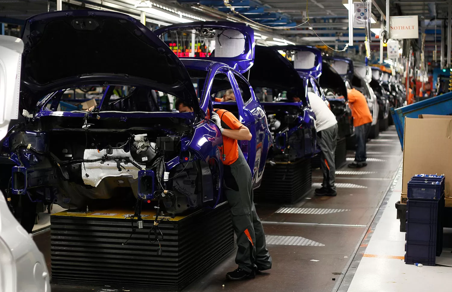 FALLAS. La venta de autos, en la mira.