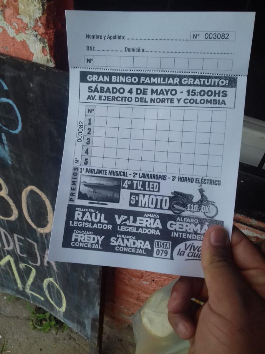 Sigue el clientelismo político: el alfarismo organiza un bingo con una moto de premio