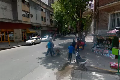 Amenazó con un arma y robó un local del centro