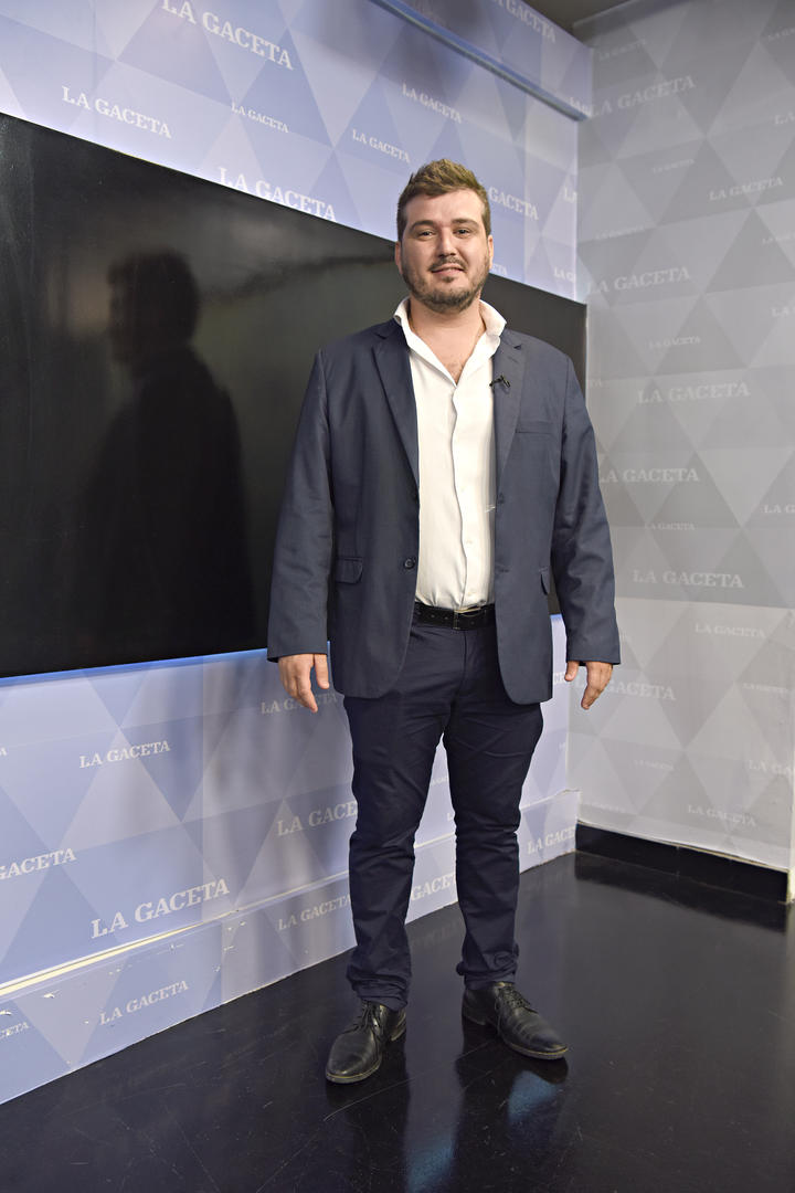 Walter Aráoz se descontracturó a la hora de elegir su indumentaria. la gaceta / fotos de juan pablo sánchez noli