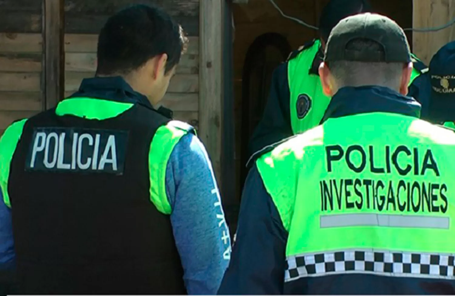 LA POLICÍA INVESTIGA EL HOMICIDIO EN BARRIO JUAN B. TERÁN.