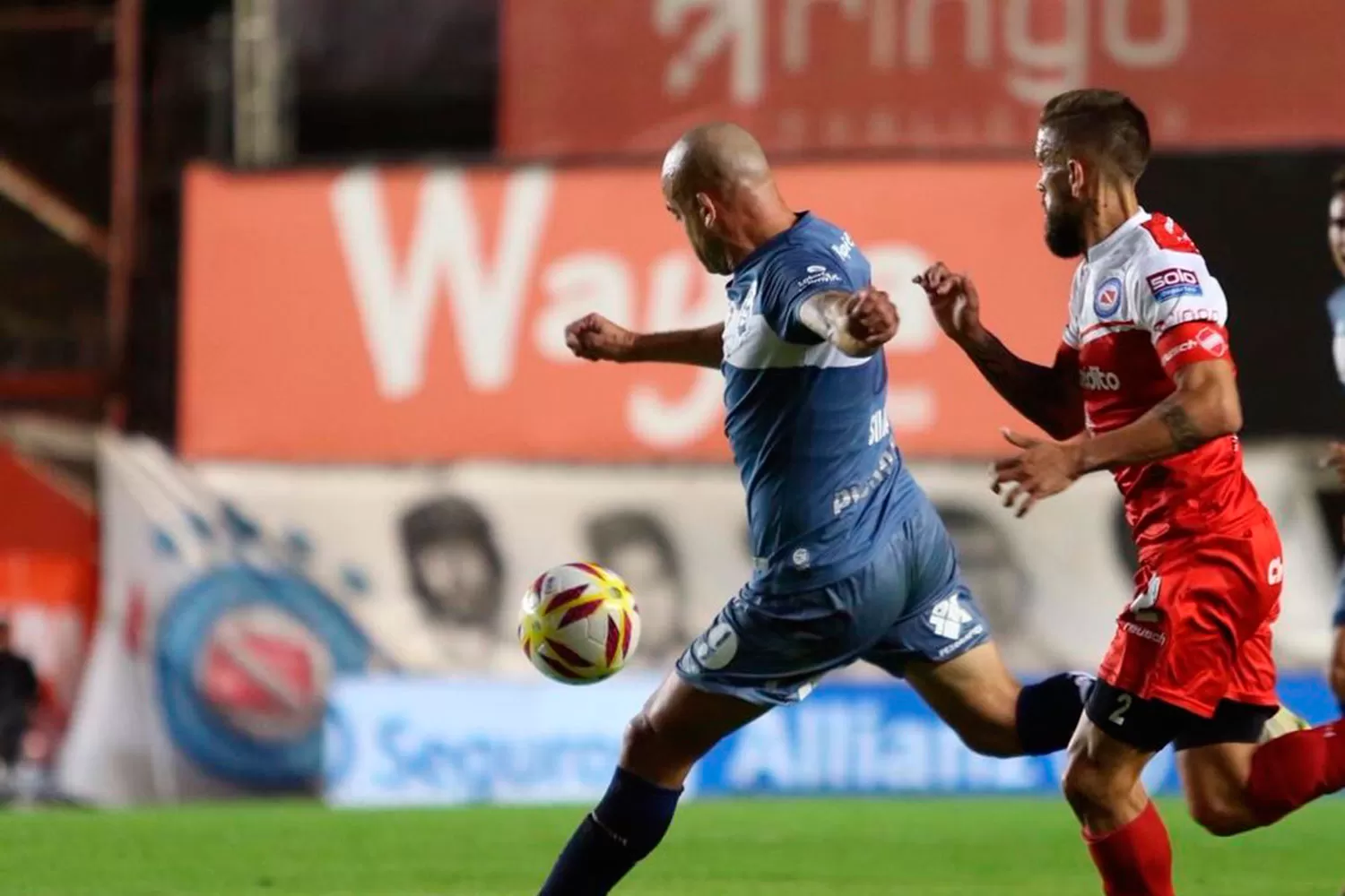 EN LA PATERNAL. Argentinos empató con Gimnasia.